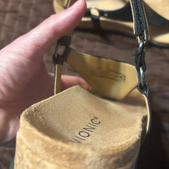 Black Vionic Sandals - Picture 3 of 4